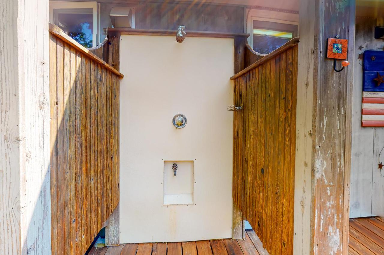 Sea House Villa Chatham Exterior photo